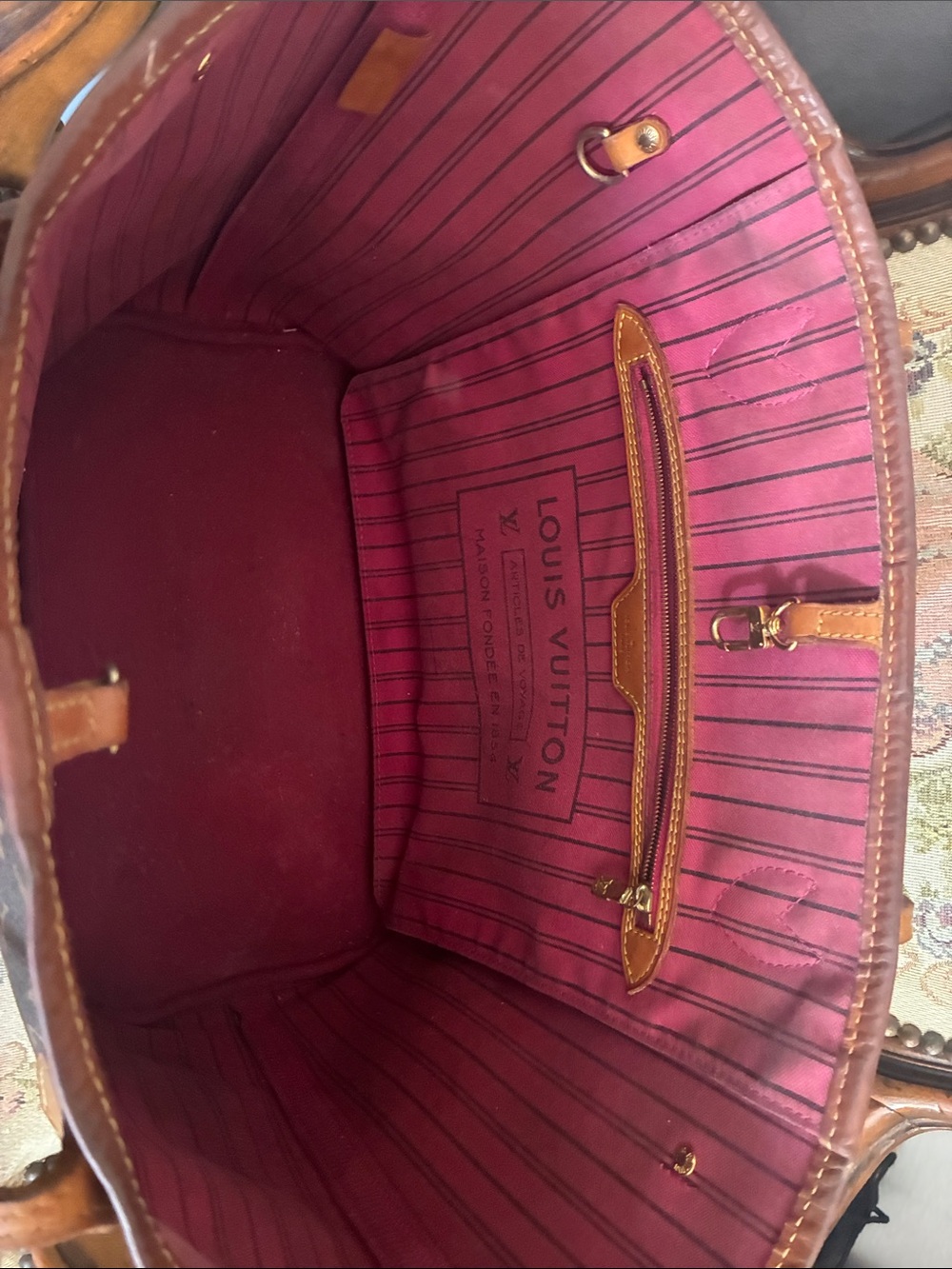 Louis Vuitton Monogram Canvas Tote with Pink Lining - Picture 2 of 2